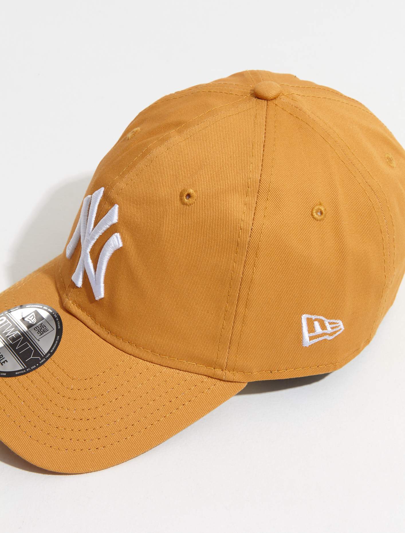 9TWENTY New York Yankees Cap in Sand - Image 3