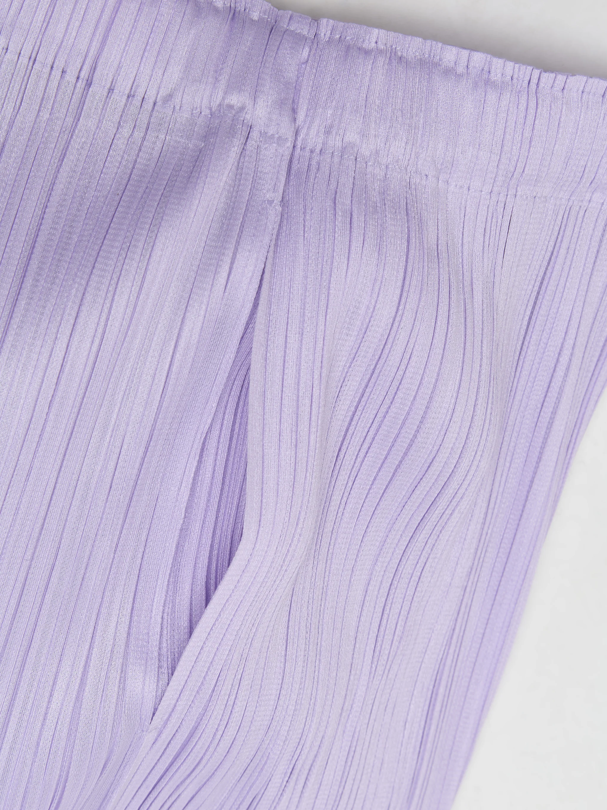 Basic Pleated Pants in Lilac - Image 2