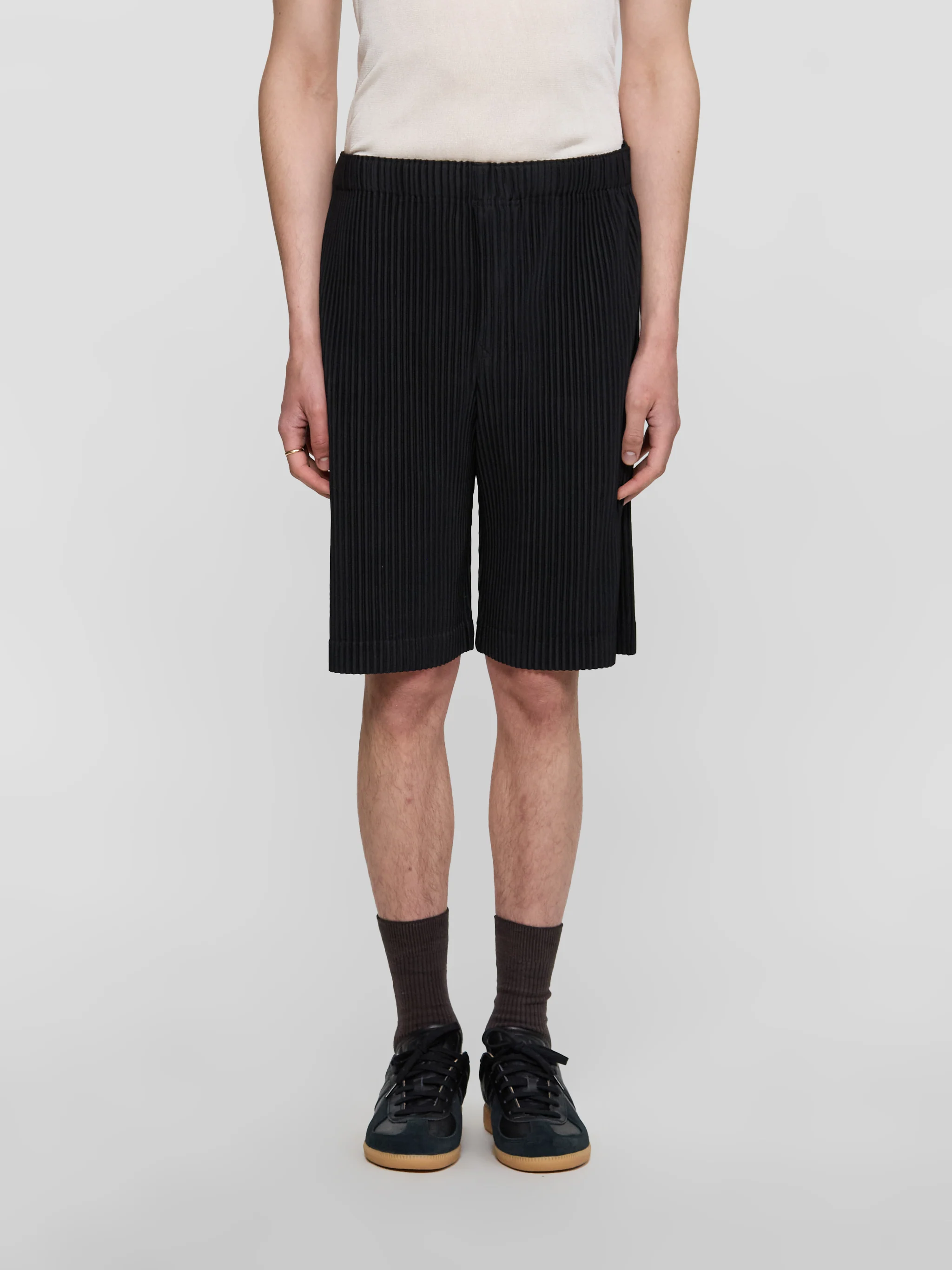 Pleated Bermuda Shorts in Black - Image 2