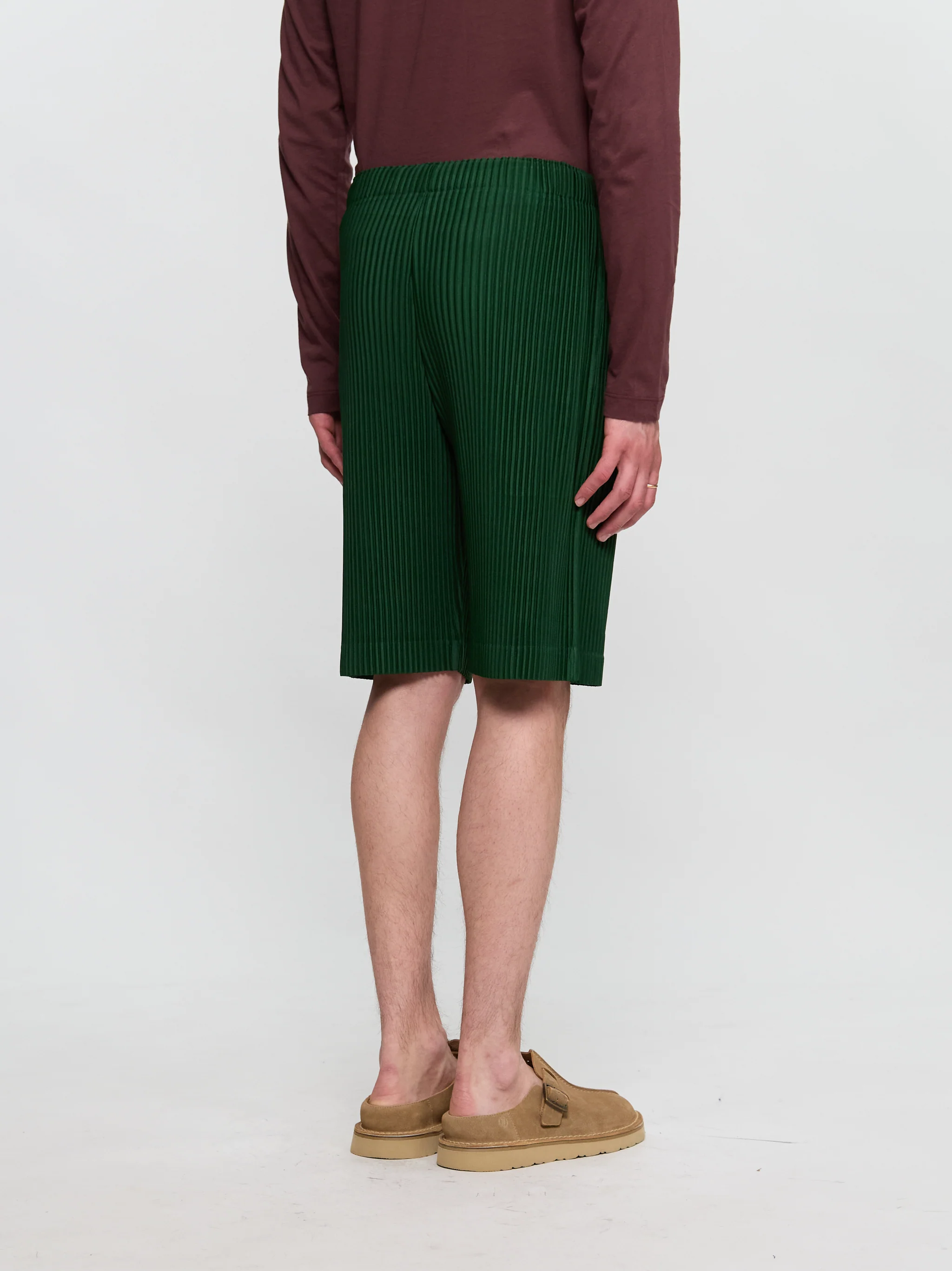 Pleated Bermuda Shorts in Seaweed Green - Image 3