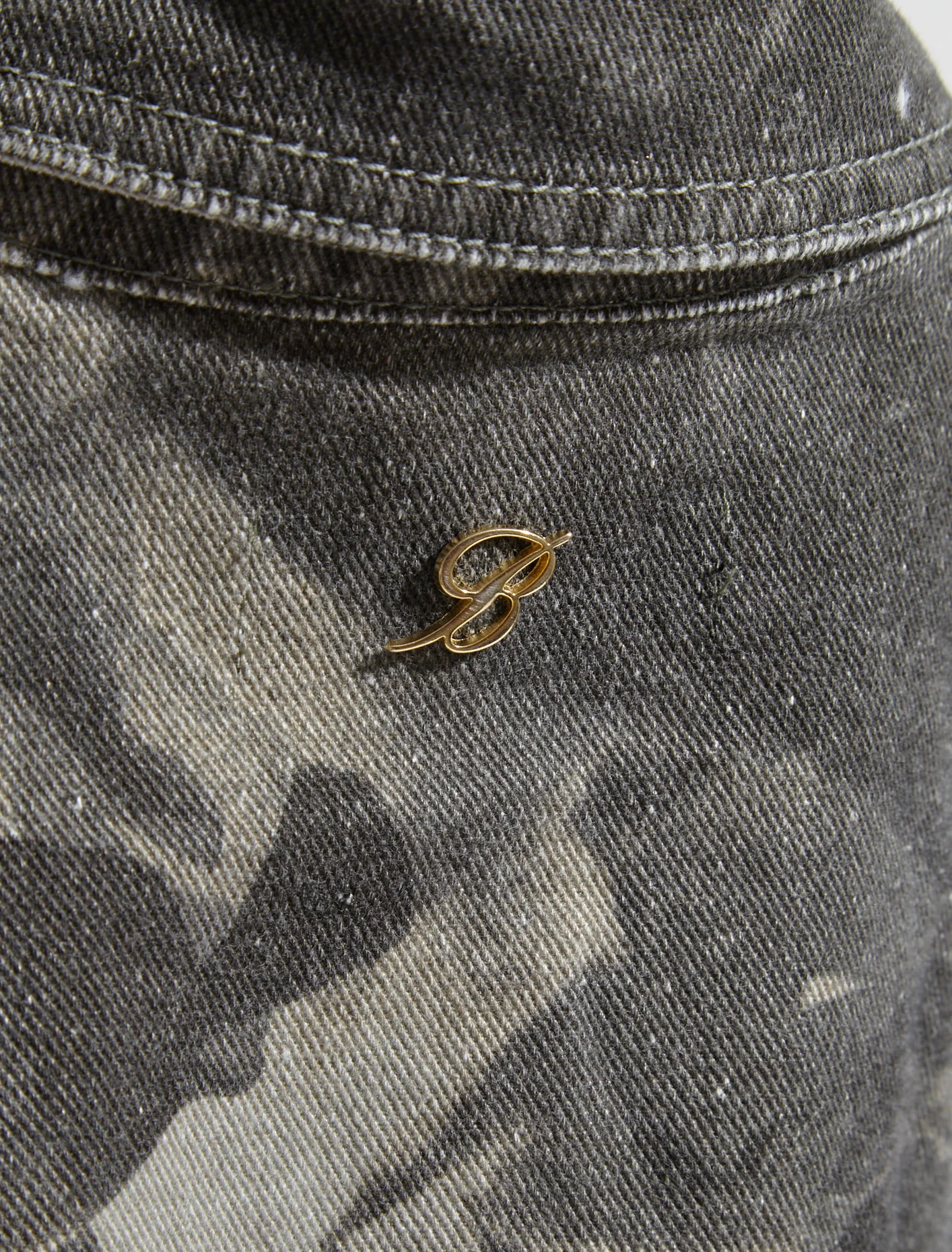 Printed Denim Jacket in Aloe - Image 5