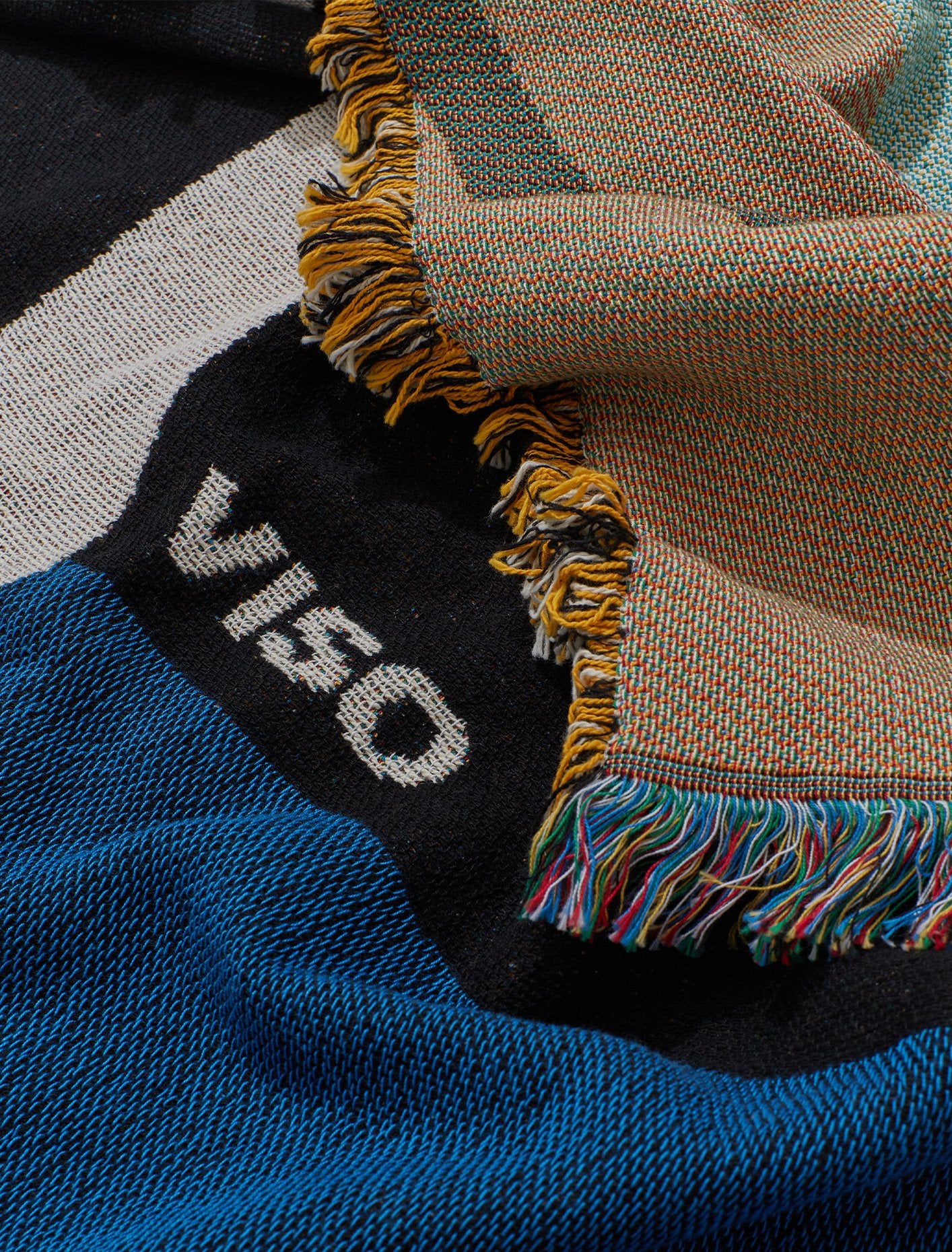 Tapestry Blanket V132 - Image 2