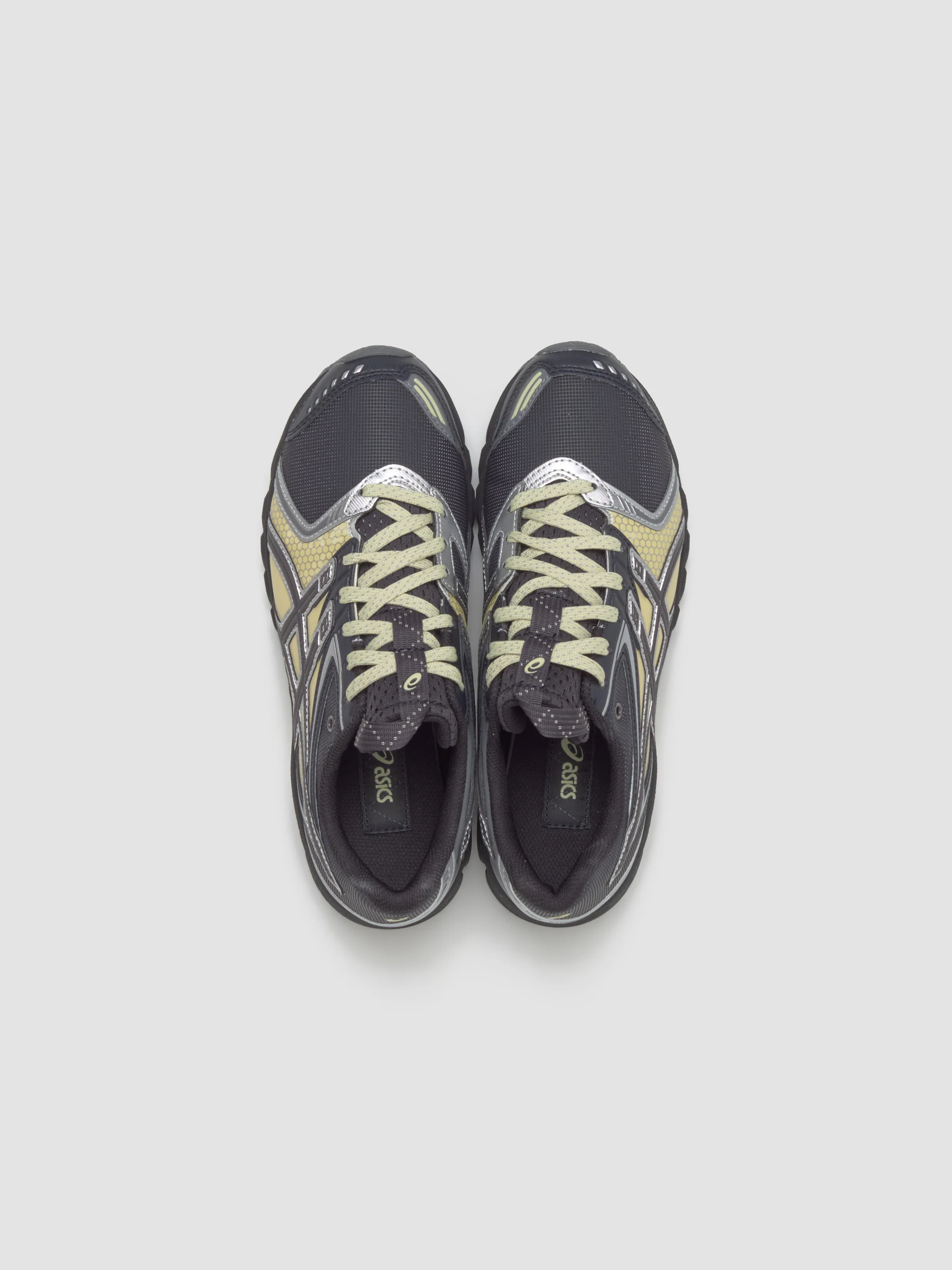 UB11-S GEL-DS TRAINER 14 Sneaker in Graphite Grey & Oyster White - Image 3