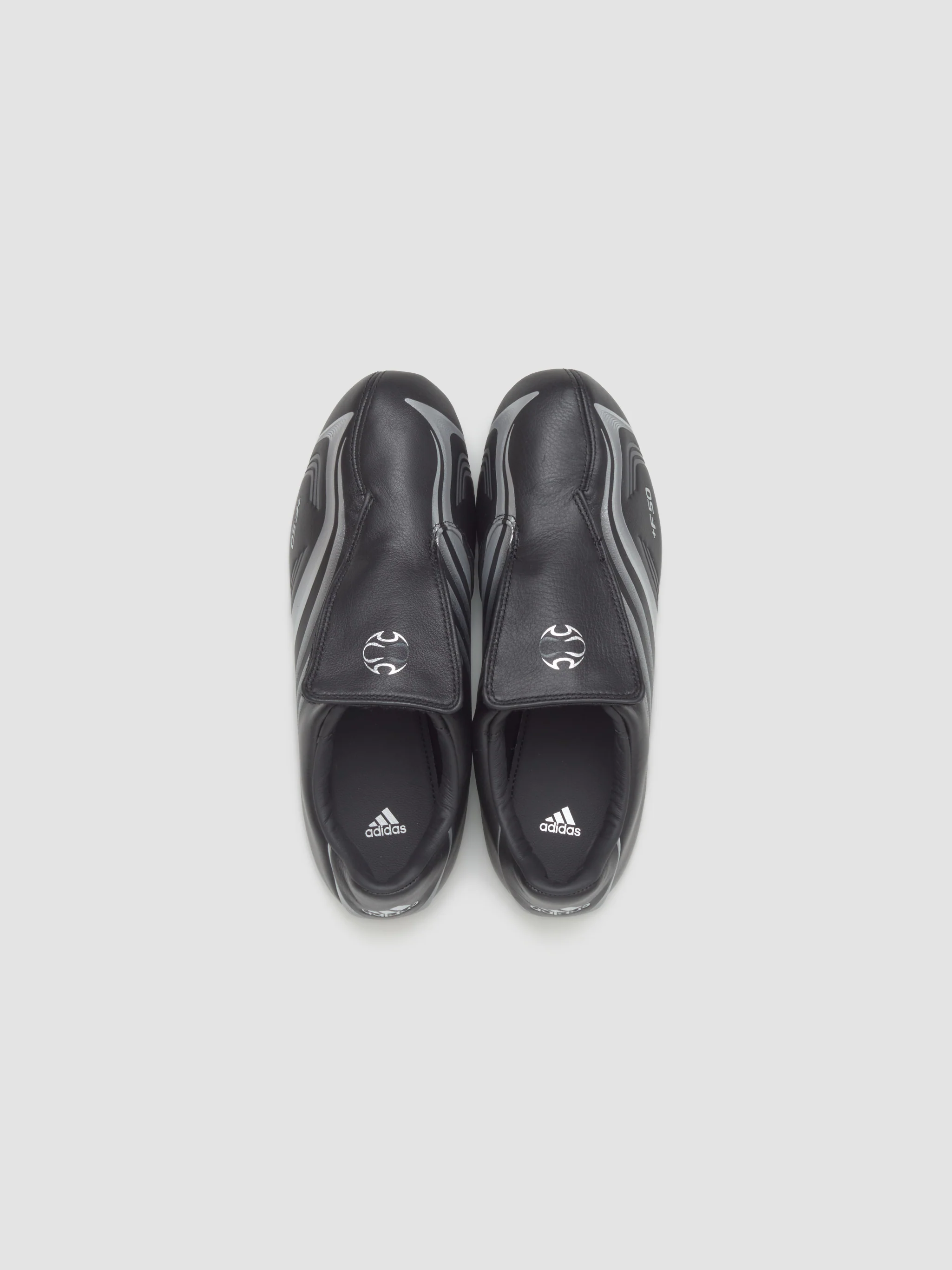 WMNS Taekwondo F50 Sneaker in Black & Silver Metallic - Image 3